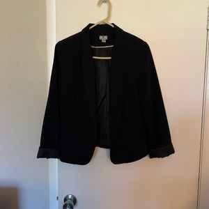 Woman’s black blazer